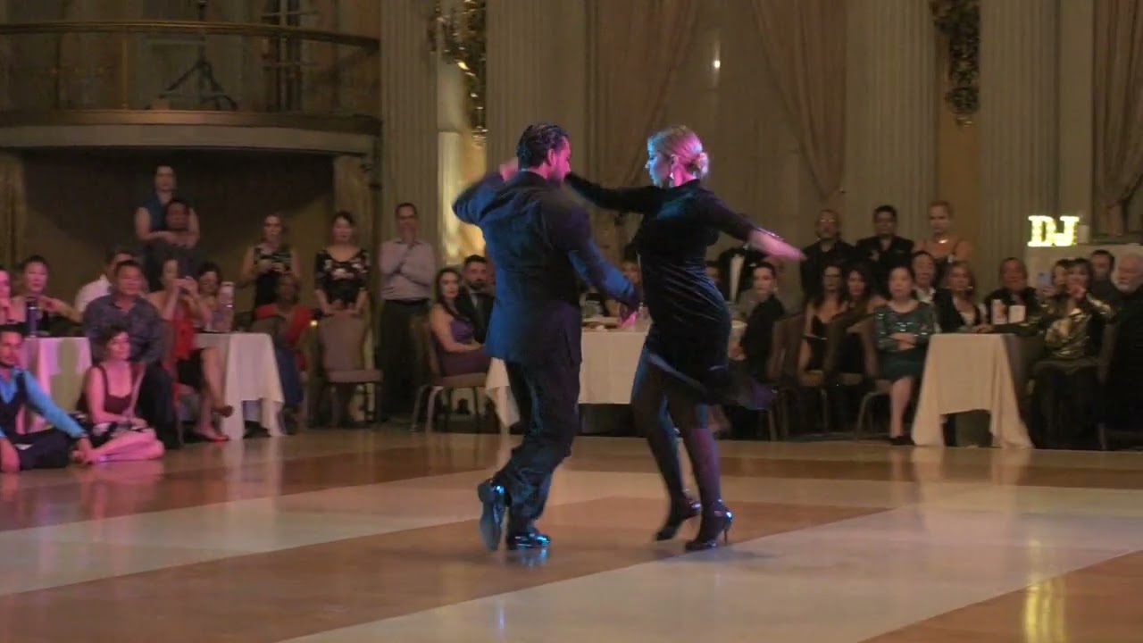 Facundo de la Cruz & Noelia Hurtado at Gavito Tango Festival 1/3