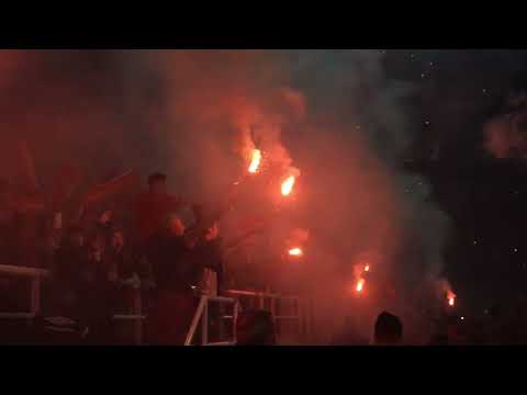 Recibimiento de los hinchas del Rojo - Independiente 1 - 2 Racing - Copa Binance 2022
