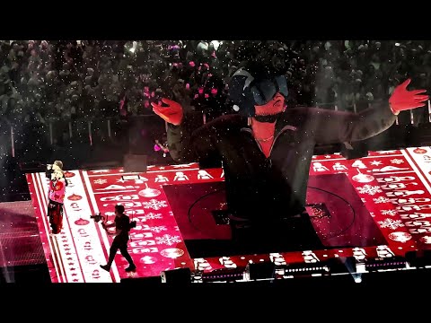 DESH x Young Fly x Azahriah - Karácsonyi dal | Live at MVM Dome | 2025