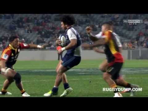 Bundee Aki high shot on Rene Ranger