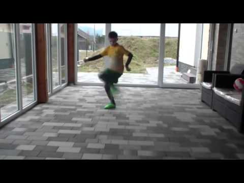 Patrik Jakubík 12 rokov - ovládanie lopty - 7.2.2016