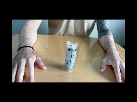 Onigiri [How to Eat a Rice Ball] - How to Japan Ep. 1