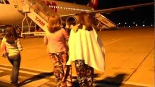 preview picture of video 'João Coelho, Lislene, Ingrid e Gláucia embarcando no A319-TAM em Teresina-PI - 13/08/12'
