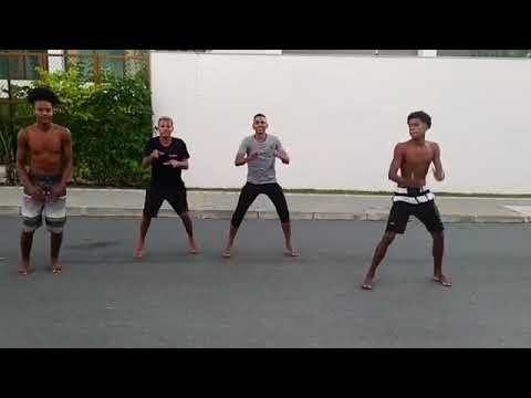 MC TROIA e PEDRINHO DO CHARME Part. MC DANNY - SUAS AMIGUINHAS E UMA PROPOSTA