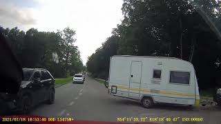 Gdy zapomnisz, że jedziesz z przyczepą.