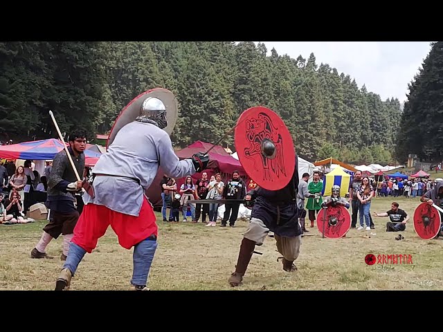 Vídeo relacionado con Lord Of Battles Escudo medieval redondo Boss acero forjado a mano Umbo acabado pulido con remaches celta y vikinga escudos históricas recreaciones, polaco, 7.5", polaco, 7.5"