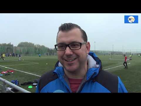 Jeugdtrainers Sparta geven clinic aan jeugd Kethel Spaland