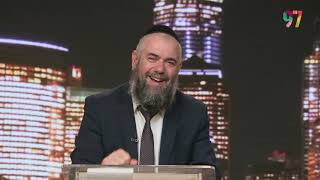 הרב אבנר קוואס - משמר הגבולות - פרק 2 (הרב אבנר קוואס) - התמונה מוצגת ישירות מתוך אתר האינטרנט יוטיוב. זכויות היוצרים בתמונה שייכות ליוצרה. קישור קרדיט למקור התוכן נמצא בתוך דף הסרטון