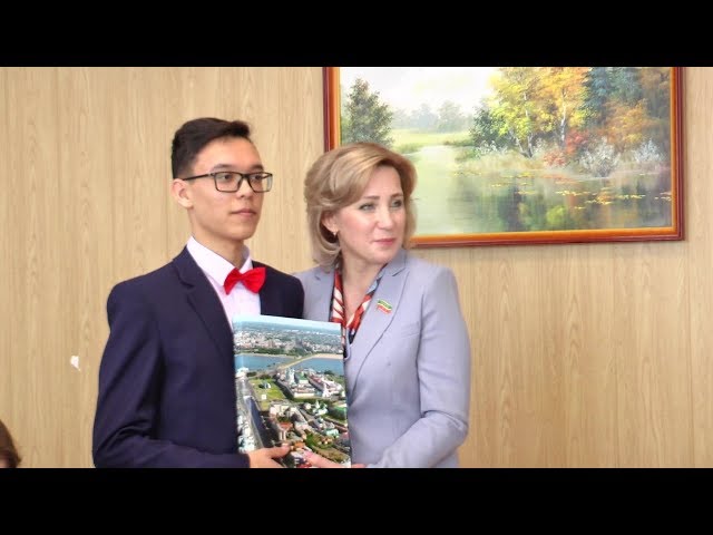 Самому активному – подарок от депутата