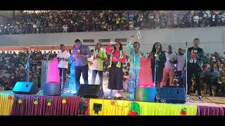 Download lagu Âme ti Mbi en live. Grand Culte d'Action de Grâce de la Radio Voix de l'évangile mp3