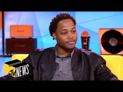 Victoria Justice Surprises Leon Thomas on TRL | MTV News