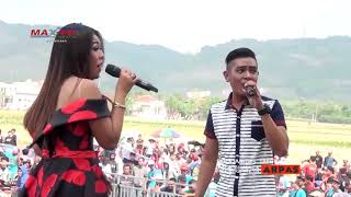 Download lagu Semakin Cinta -  Gerry Ft Devi Aldiva New Pallapa ARPAS Community 2017 mp3