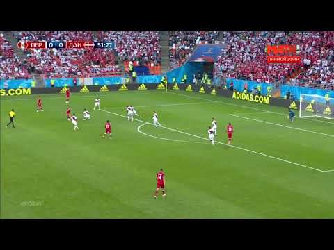 Highlights Renato Tapia vs Dinamarca