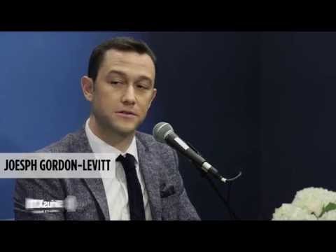 Joseph Gordon-Levitt on meeting Edward Snowden // SiriusXM // SiriusXM Stars