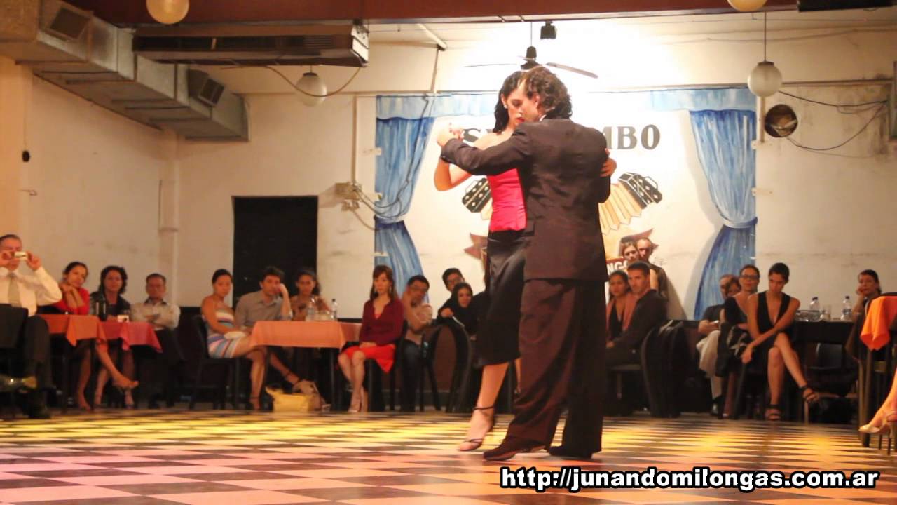 PAMELA MARMOL Y EMILIANO PILLONI en el Sin Rumbo (Tango)