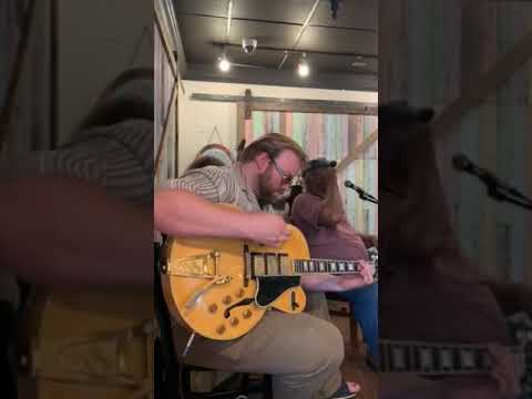 Kid plays 1959 ES5 Switchmaster with John Blues Boyd, Lisa and Rome at Mission St BBQ