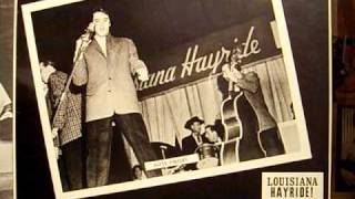 Louisiana Hayride - Elvis Presley sings Maybellene live - 1955