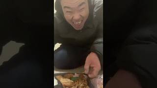 弁当とたこ焼きでキメる漢（A man who dresses up with bento and takoyaki） #amazing #飯テロ #viral #fpy #food #shorts