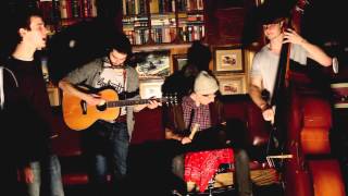 AnnenMayKantereit - Wohin du gehst || NommNomm 28