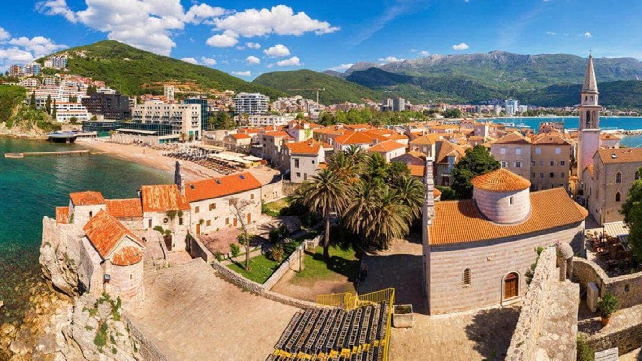 18.8.2021. У 21:30, УЖИВО ИЗ БУДВЕ СА О. ИВАНОМ И О. СЛОБОДАНОМ