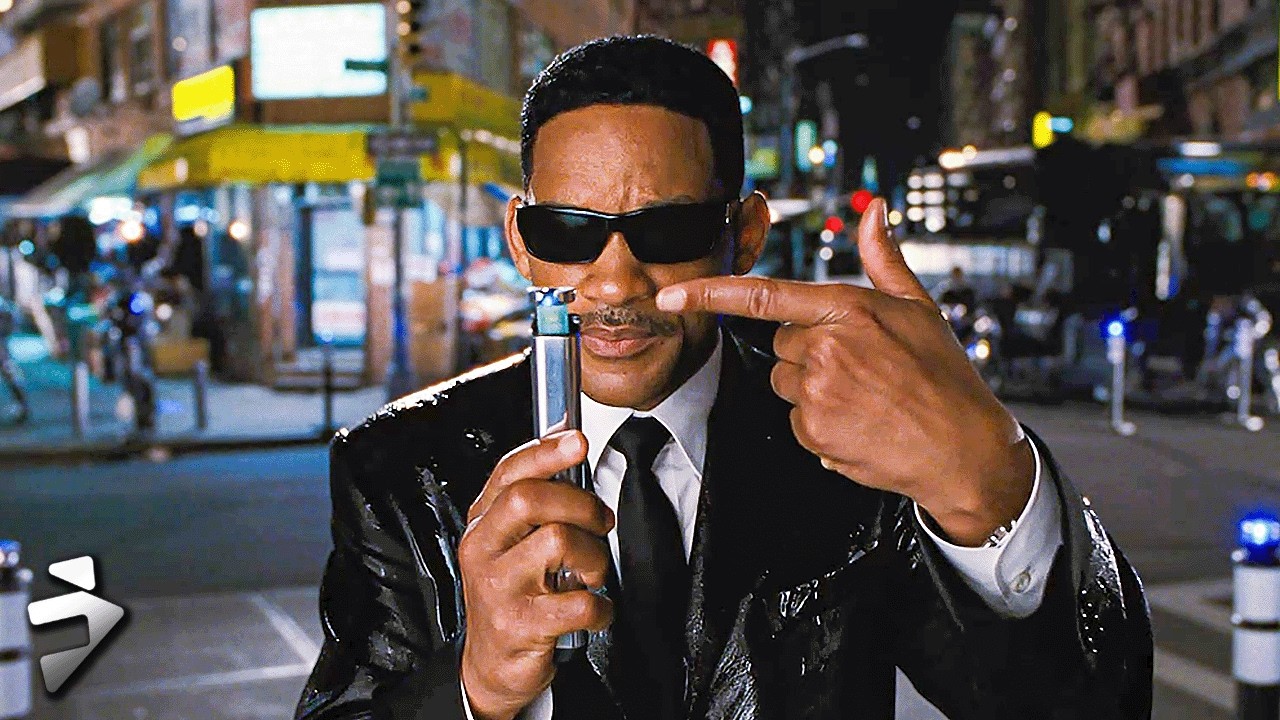 MEN IN BLACK | Craziest Neuralyzer Moments Ever!