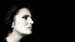 AMÁLIA - COM QUE VOZ