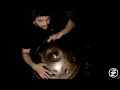 Die Svaraa Handpans sind hochresonante Instrumente, deren Klang poetische Geschichten erzählt.