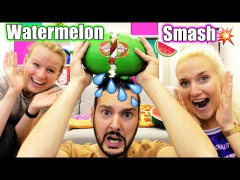 WATERMELON SMASH Challenge -Wassermelone macht KAAN NINA oder KATHI nass? Kaans Hose nass