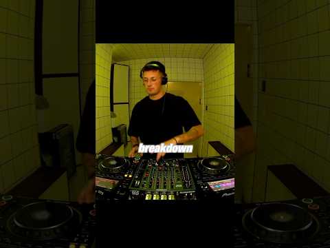 Breaking down Frederic’s DJ Skills!! 😮 @frederic.selected