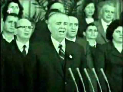 Enver Hoxha-Internacionalja