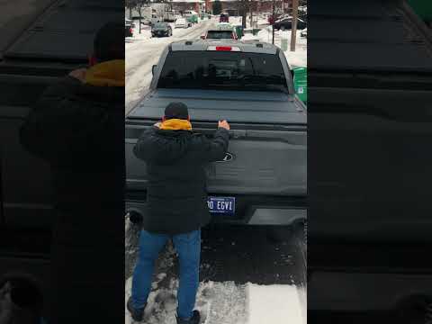 SOLIS | Turn your truck into a mobile power source