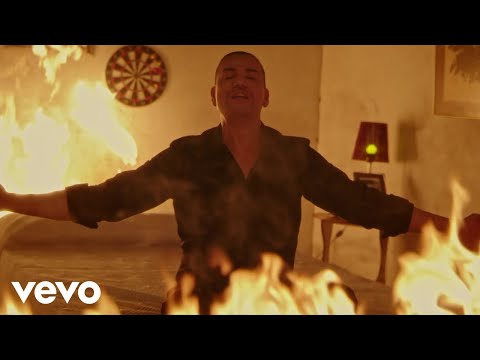 Víctor Manuelle - Decidí Tener Pantalones (Official Video)