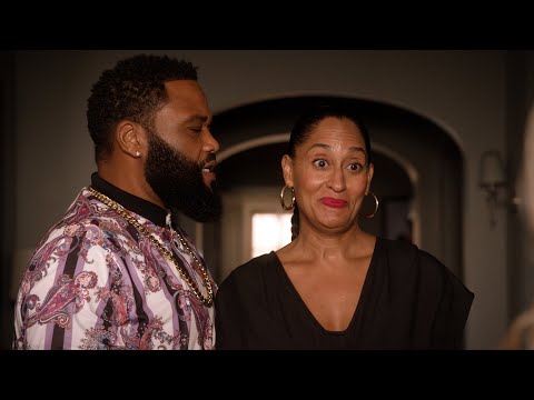 Bow Wants Community, Dre Wants War - black-ish