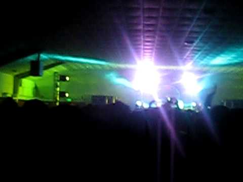 Starkillers - On The Run(Ralvero Get Down Remix) @ 420 Festival 10