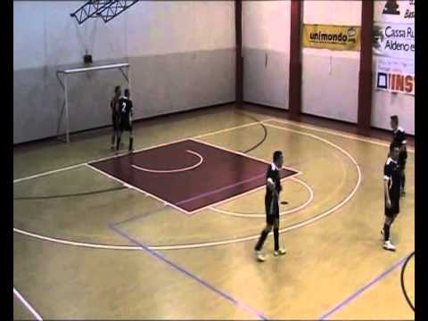 030513.Servizio completo Clan Pizz.La Nave - Futsal Pine' 6 - 1