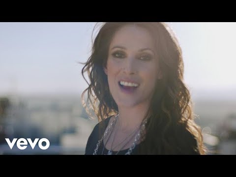 Malú - Caos (Official Video)