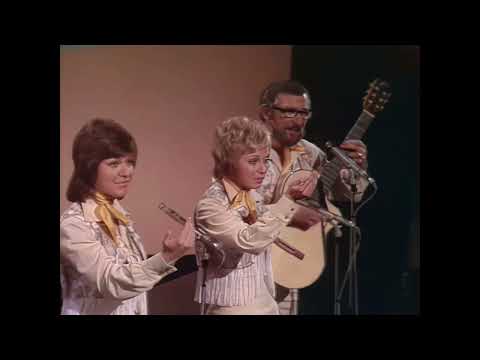 Family Four – Vita Vidder Live Eurovision 1971 Sweden