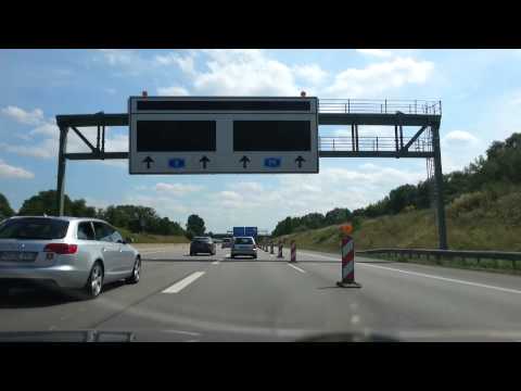 autobahnfahrt a8 bei München Baustelle