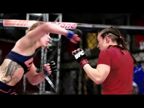 Performance Replay: Amanda Cooper vs. Jamie Moyle