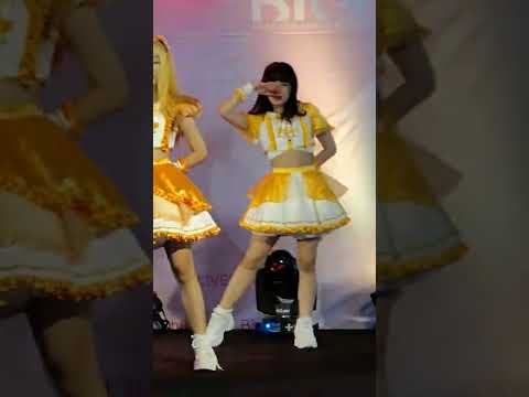 220423 (Kaede Fancam) RELIVE世界 - EXPRESS @ Sakura Matsuri - The Market Bangkok