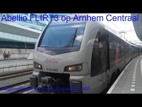 Abellio FLIRT3 op Arnhem Centraal als RE19 naar Düsseldorf HBF