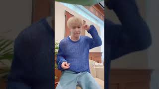 EXO Lay's - "First snow Challenge"