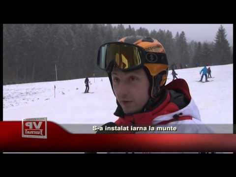 S-a instalat iarna la munte