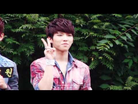 110724 Inkigayo Fanmeeting - Woohyun's twist