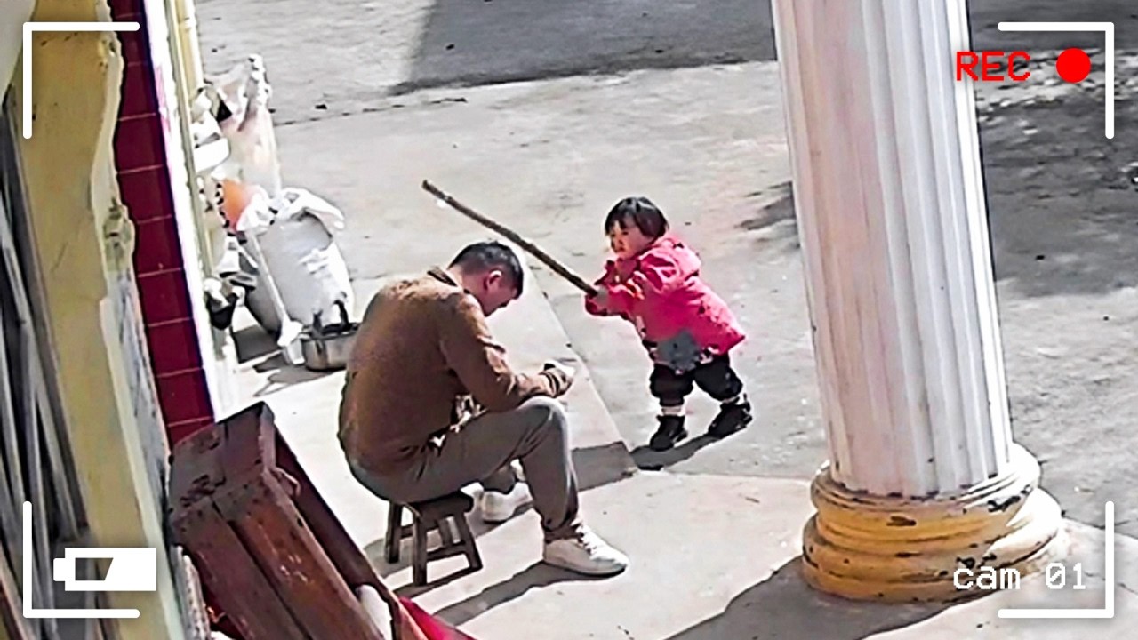 آباء و أمهات في مواقف محرجة أمام أبنائهم!!