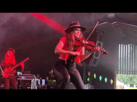 Maggie Baugh 'Devil Went Down To Georgia!' at Buckle & Boots Fest 26/5/24