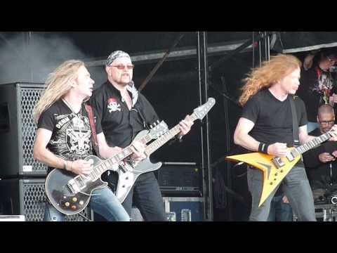 Saxon with Dave Mustaine : Denim And Leather @ Bloodstock Festival 2014