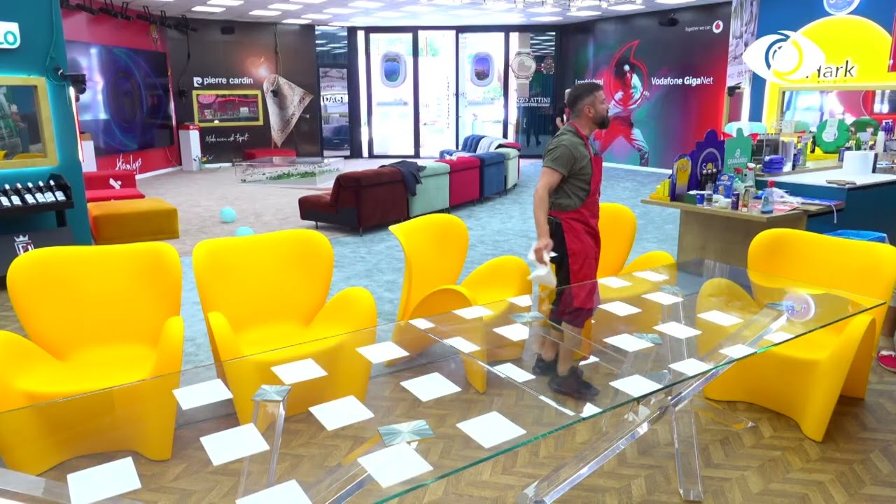 “Dua përballë Dean”, Luizi bisedon me banorët