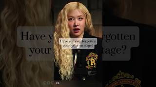 Download lagu Rosé forgets her lyrics on stage 💭 #rosé #rosie #blackpink #asifitsyourlast #interview #fy #viral mp3
