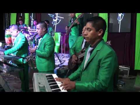 AGRUPACIÓN MUSICAL VIDA NUEVA VIDEO 27 ANIVERSARIO EN VIVO/// caminava triste y solo